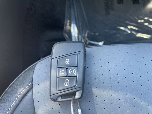 Used 2025 Volkswagen Jetta SE image 22