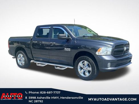Used 2017 RAM 1500 Express AWD/4WD image 1