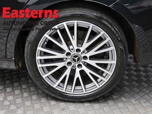 Used 2023 Mercedes-Benz CLA 250 4MATIC image 8