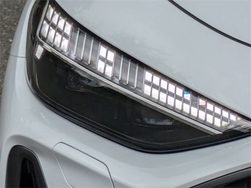 Used 2025 Audi A5 2.0T Prestige image 13