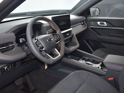 New 2026 Ford Explorer Tremor w/ Tremor Convenience Package image 8