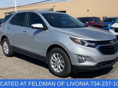 Used 2021 Chevrolet Equinox LT FWD image 2