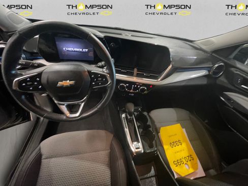 Used 2024 Chevrolet Trax LT w/ Driver Confidence Package image 11