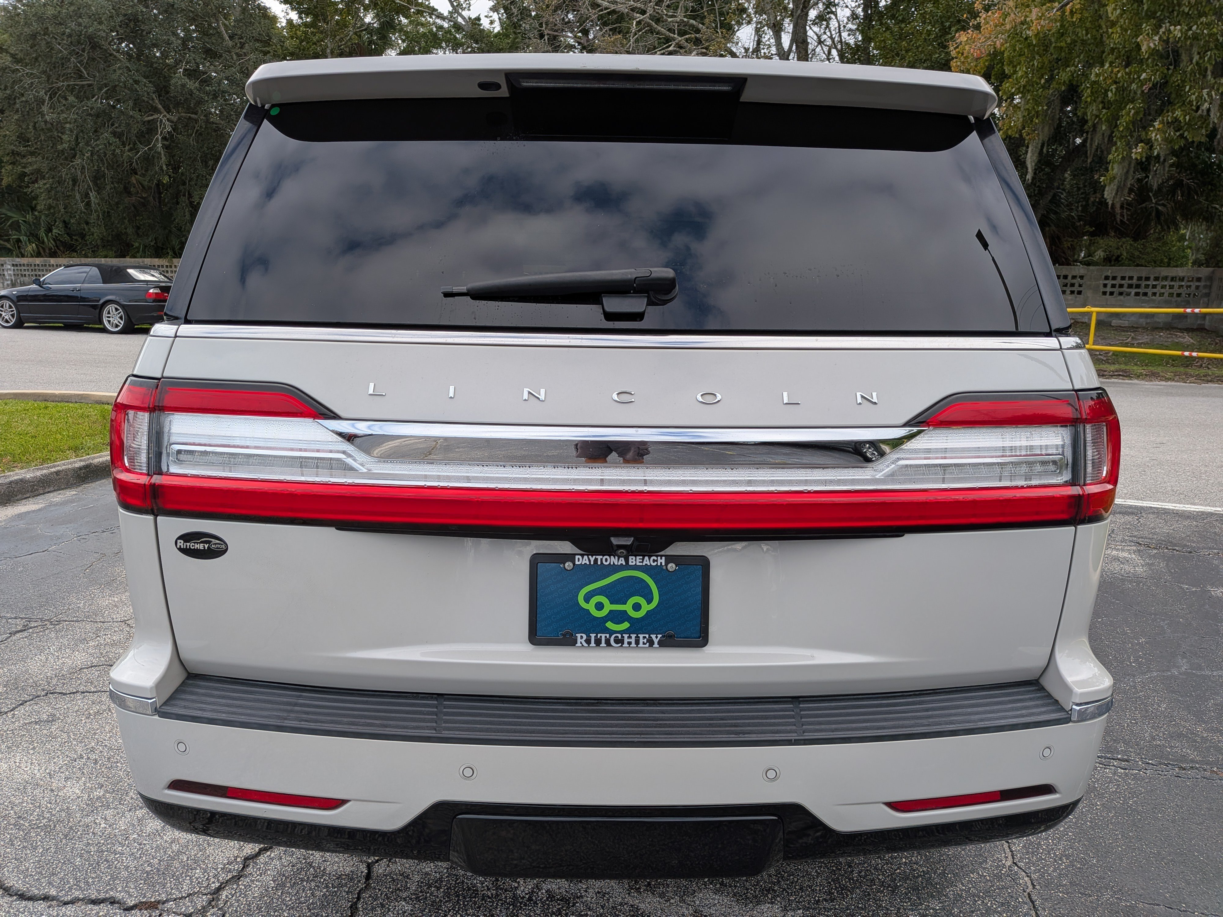 Used 2019 Lincoln Navigator Reserve AWD/4WD image 5