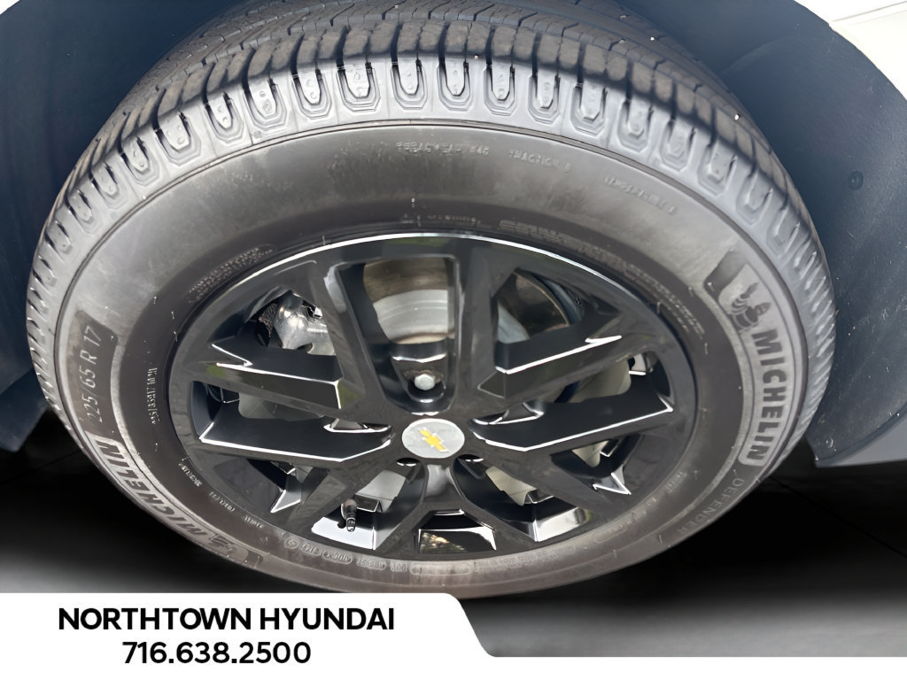 Used 2023 Chevrolet Equinox LT FWD image 37
