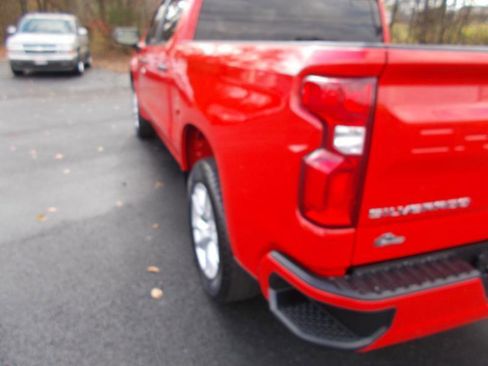 Used 2021 Chevrolet Silverado 1500 Custom image 4