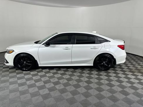 Used 2022 Honda Civic Sport image 3