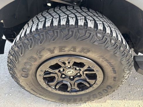 Used 2023 Ford Bronco Wildtrak image 29