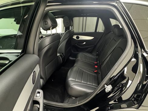 Used 2019 Mercedes-Benz GLC 300 4MATIC image 12