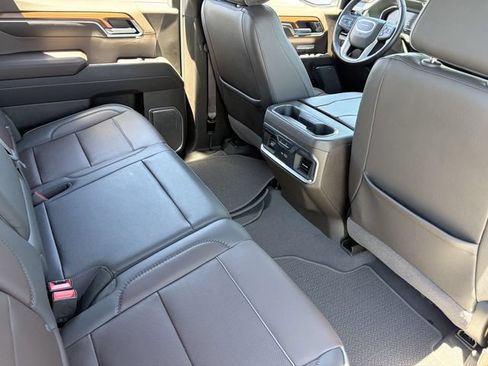 Used 2023 GMC Sierra 1500 Denali w/ Technology Package AWD/4WD image 15