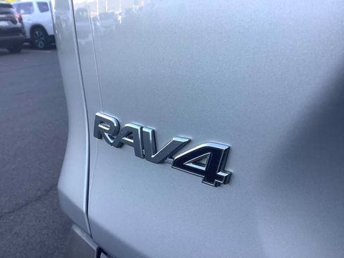 Used 2020 Toyota RAV4 LE w/ All Weather Liner Package AWD/4WD image 6