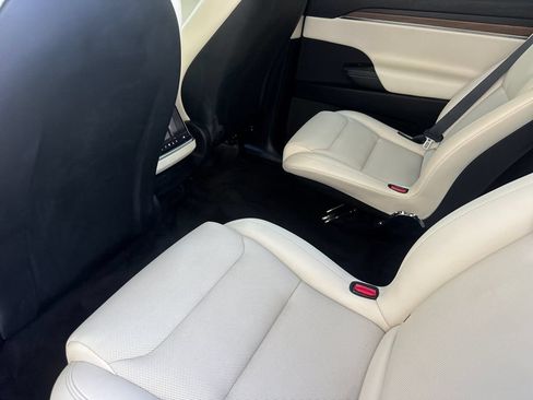 Used 2023 Tesla Model X AWD/4WD image 17
