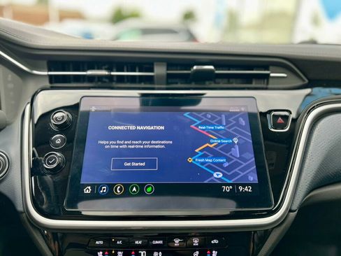 Used 2022 Chevrolet Bolt EUV Premier w/ Sun & Sound Package image 25