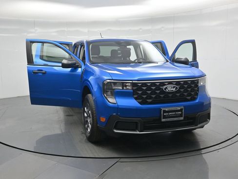 New 2026 Ford Maverick XLT image 30