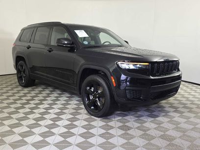 Used 2022 Jeep Grand Cherokee L Laredo