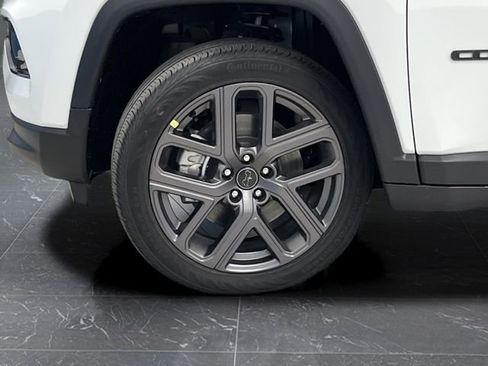 New 2026 Jeep Compass Limited image 34