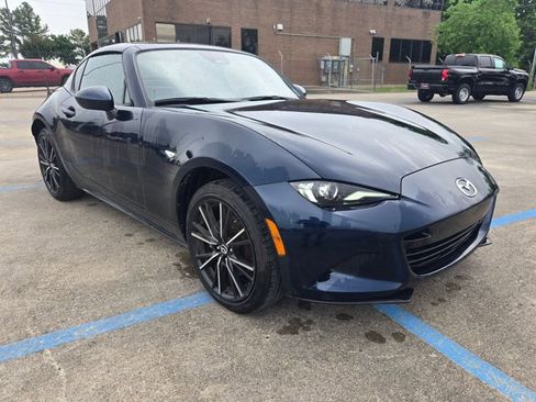 Used 2025 MAZDA MX-5 Miata RF Grand Touring RWD image 3