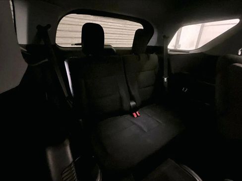 Certified 2021 Ford Explorer XLT image 27