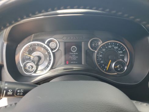 Used 2019 RAM 1500 Big Horn AWD/4WD image 17