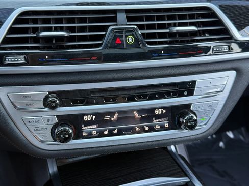 Used 2019 BMW 740i w/ Executive Package image 24