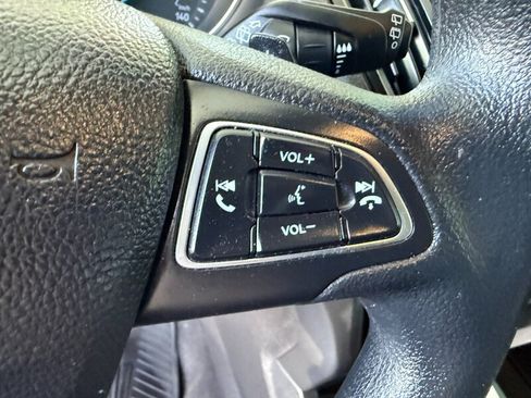 Used 2017 Ford Escape SE FWD image 22