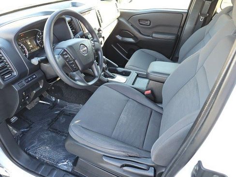 Used 2024 Nissan Frontier S w/ Technology Package image 17