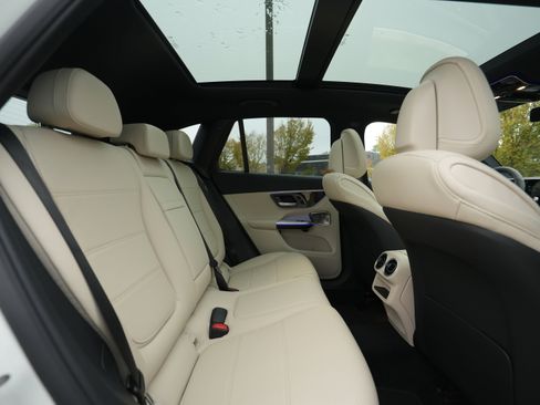 New 2026 Mercedes-Benz GLC 300 4MATIC image 37