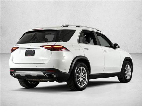 Used 2024 Mercedes-Benz GLE 450e 4MATIC image 5