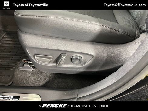 New 2026 Toyota Grand Highlander Limited image 27