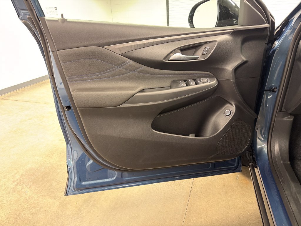 New 2026 Buick Envista Sport Touring w/ Convenience I Package FWD image 19