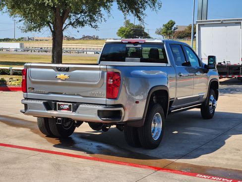 New 2026 Chevrolet Silverado 3500 High Country w/ High Country Premium Package image 15
