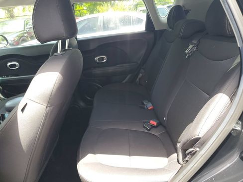 Used 2017 Kia Soul w/ Convenience Package FWD image 12