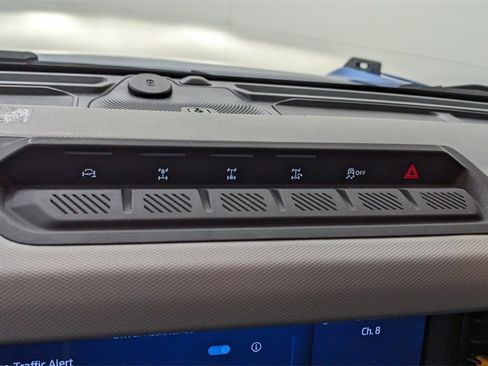 Used 2022 Ford Bronco Badlands image 32