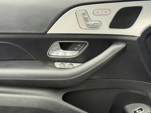 Used 2024 Mercedes-Benz GLE 450 4MATIC image 16