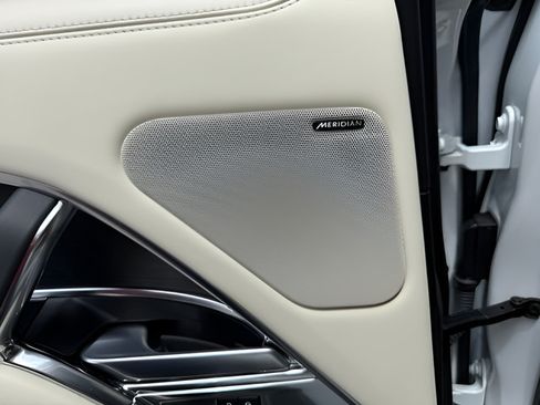 Used 2023 Land Rover Range Rover SE AWD/4WD image 26