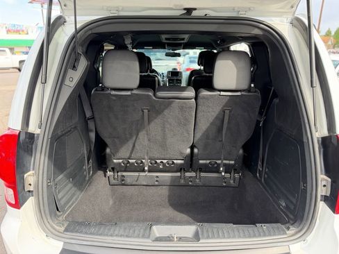 Used 2015 Dodge Grand Caravan R/T w/ Driver Convenience Group FWD image 9