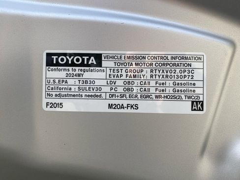 Used 2024 Toyota Corolla SE image 29