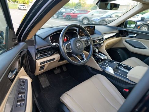 Used 2023 Acura MDX SH-AWD w/ Advance Package image 16