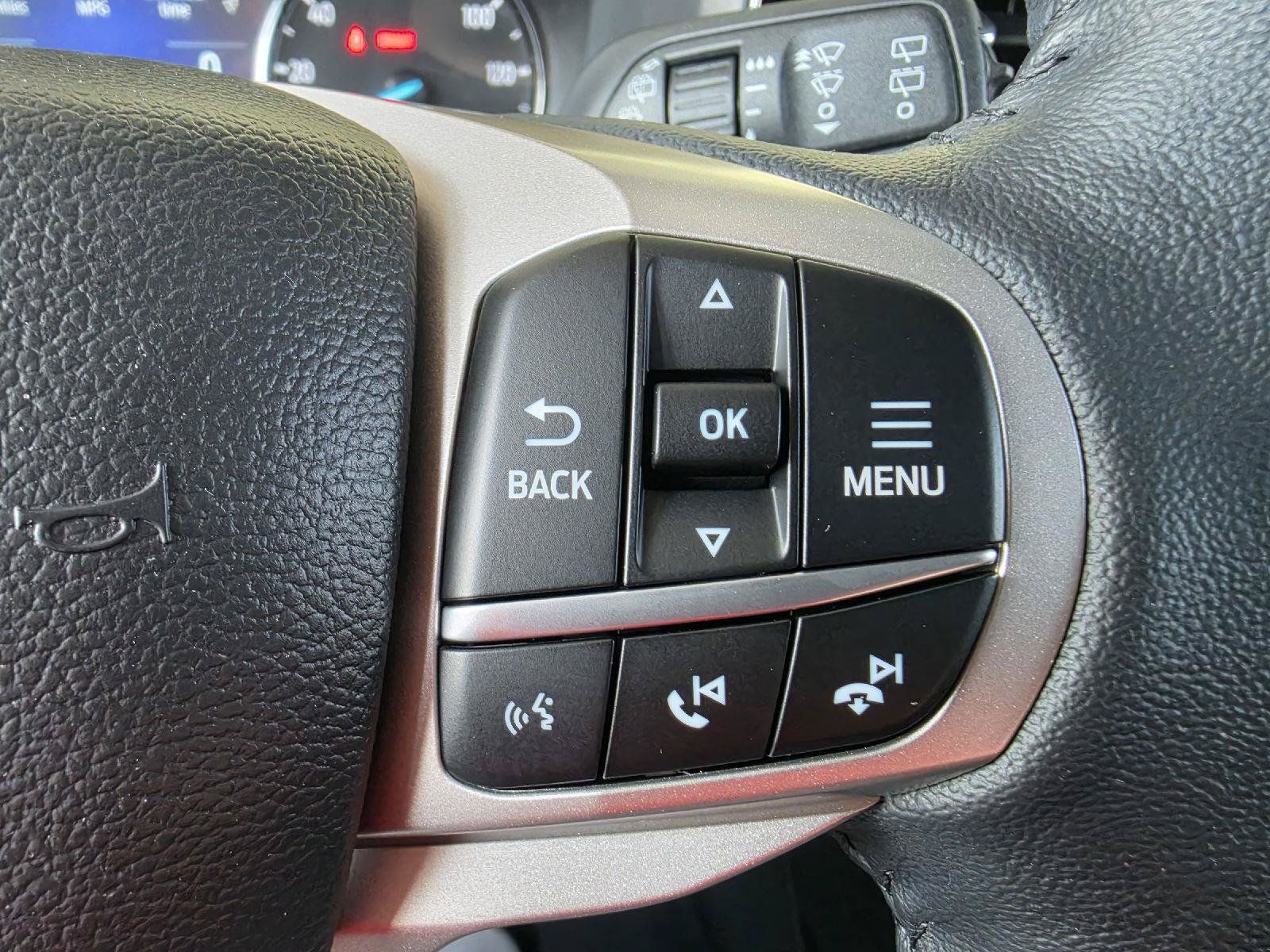 Used 2023 Ford Explorer XLT w/ Equipment Group 202A AWD/4WD image 23