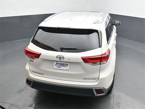 Used 2017 Toyota Highlander Limited image 37