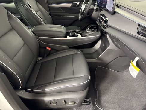 New 2026 Buick Enclave Preferred w/ Power Package image 11