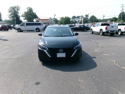 Used 2025 Nissan Sentra SV FWD image 3