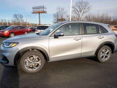 New 2026 Honda HR-V LX image 3