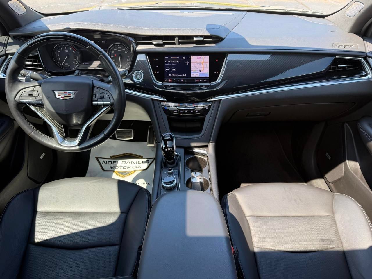Used 2023 Cadillac XT6 Sport w/ LPO, ONYX Package AWD/4WD image 9