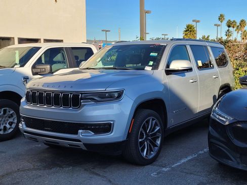 Used 2022 Jeep Wagoneer Series III w/ Premium Group I image 1