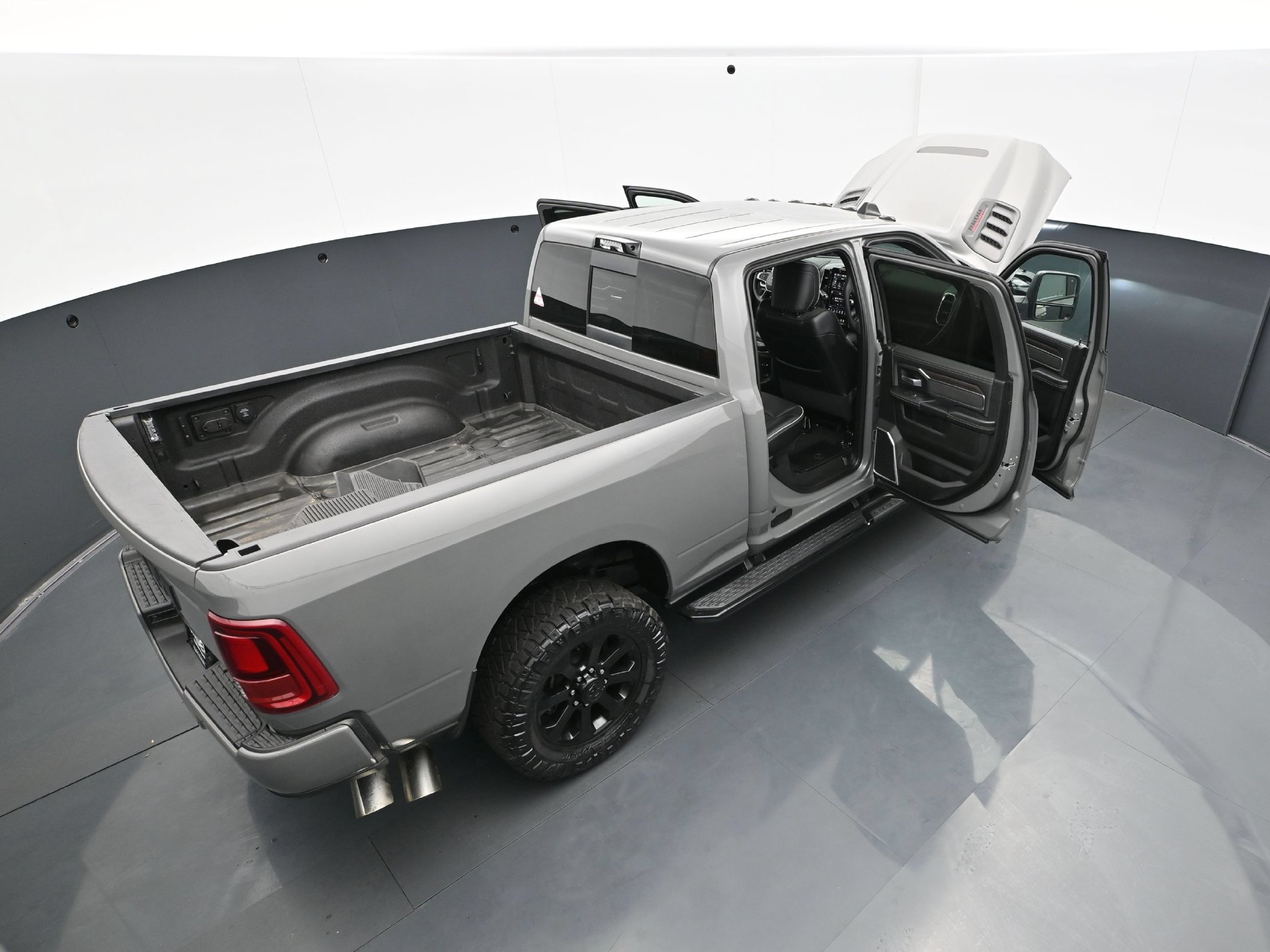 Used 2026 RAM 2500 Laramie w/ Night Edition AWD/4WD image 43