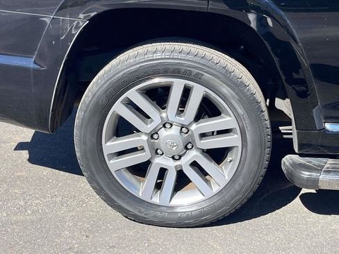 Used 2011 Toyota 4Runner Limited image 10