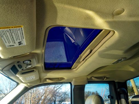 Used 2006 GMC Sierra 1500 SLT w/ Light Duty Power Package image 29