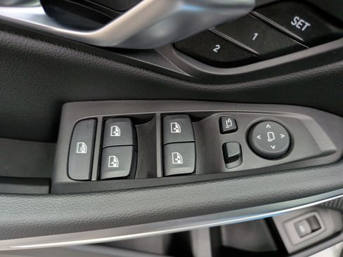 Certified 2023 BMW 330i Sedan w/ Convenience Package image 15