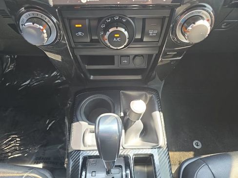 Used 2021 Toyota 4Runner Venture w/ Moonroof Package AWD/4WD image 26